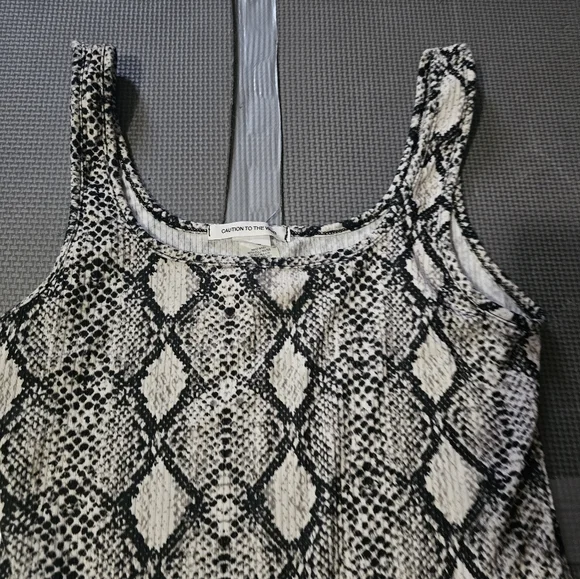Snakeskin Bodysuit - Picture 2 of 4